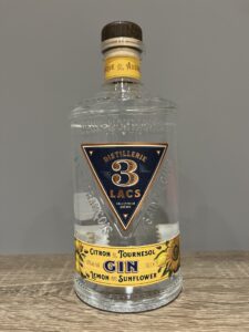 A bottle of Distillerie 3 Lacs Lemon Sunflower gin
